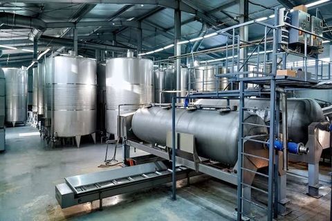 Industrial Generator Systems: Explore Types, Components, and Applications