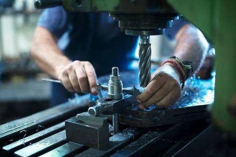 Drilling Machines: Types, Uses, Technology & Safety Guide