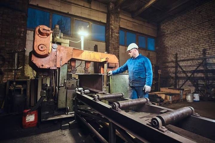 Sheet Metal Forming Machines: Explore Types, Processes, and Industrial Applications