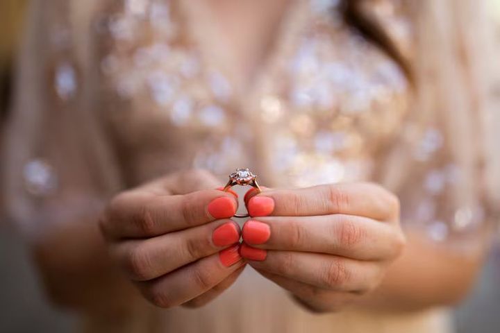 Platinum Engagement Rings: Explore Refined Settings, Diamond Styles, and Designs