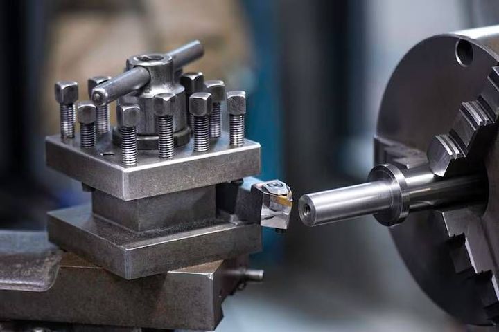 Bolt Making Machines: Guide to Manufacturing Processes and Production Equipment