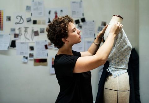 Barrel Bag Fashion: Guide to Styles, Materials, and Practical Insights