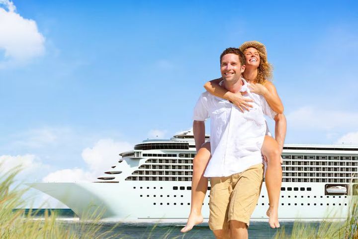 Luxury Cruise Vacations: Guide to Premium Ships, Suites, and Experiences